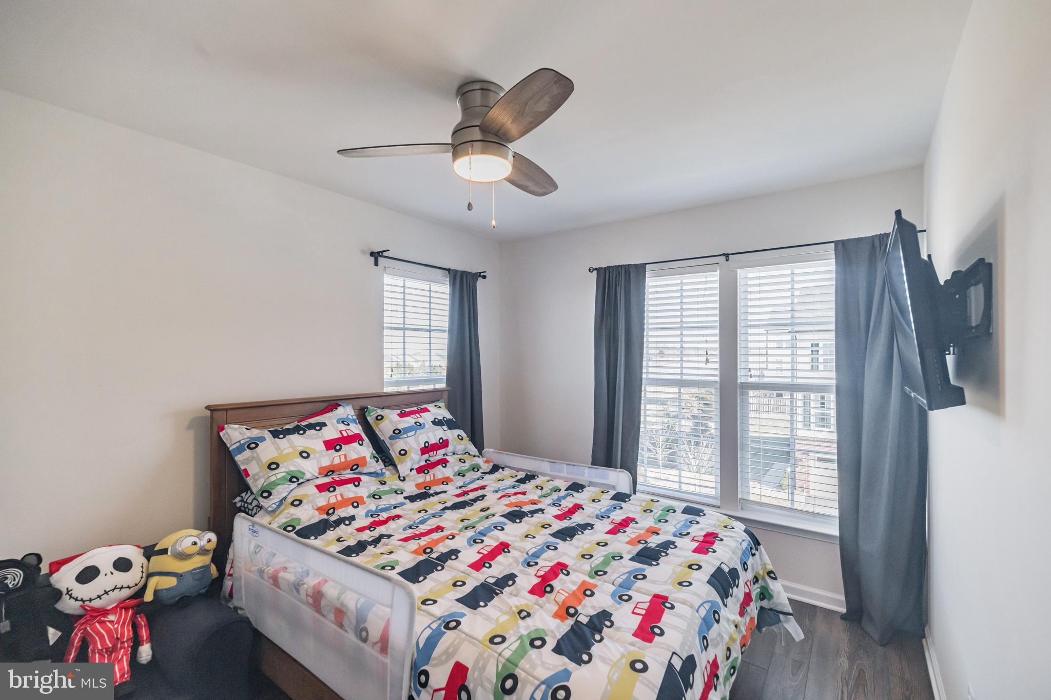 PEMBROOKE - Residential