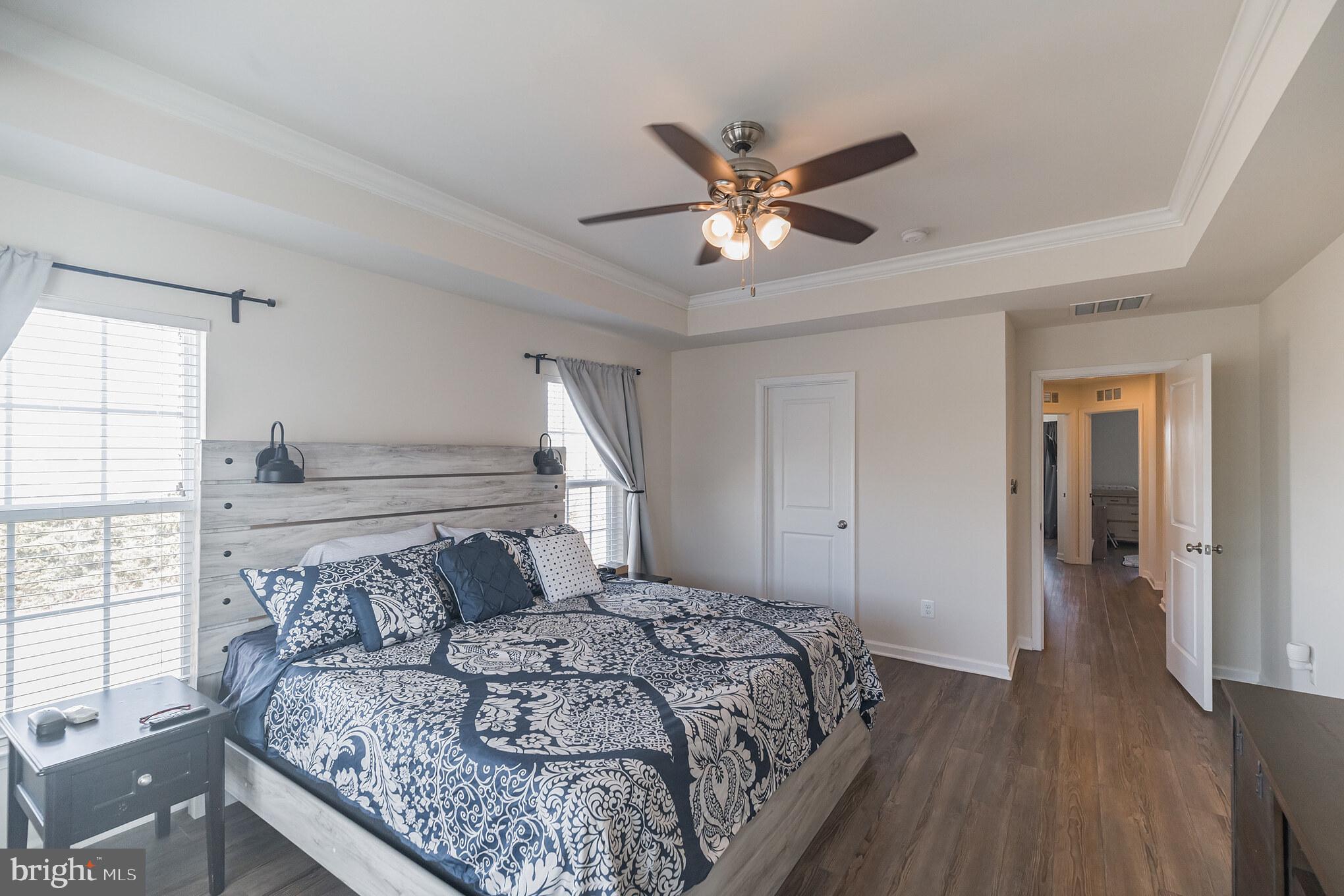 PEMBROOKE - Residential