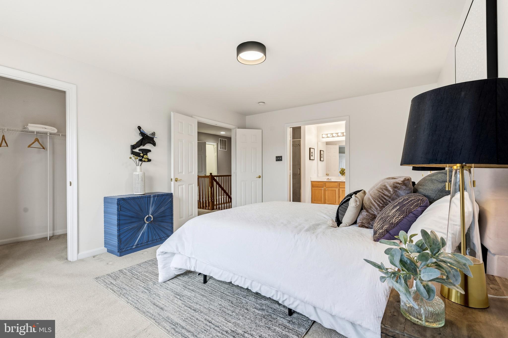 GLYNDON WATCH - Residential