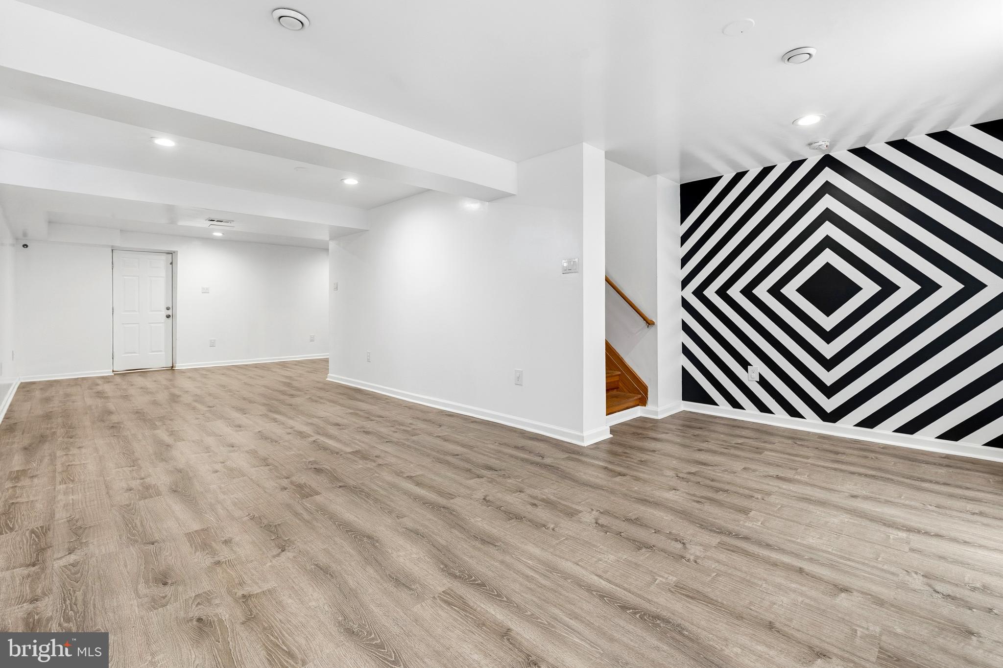 GLYNDON WATCH - Residential