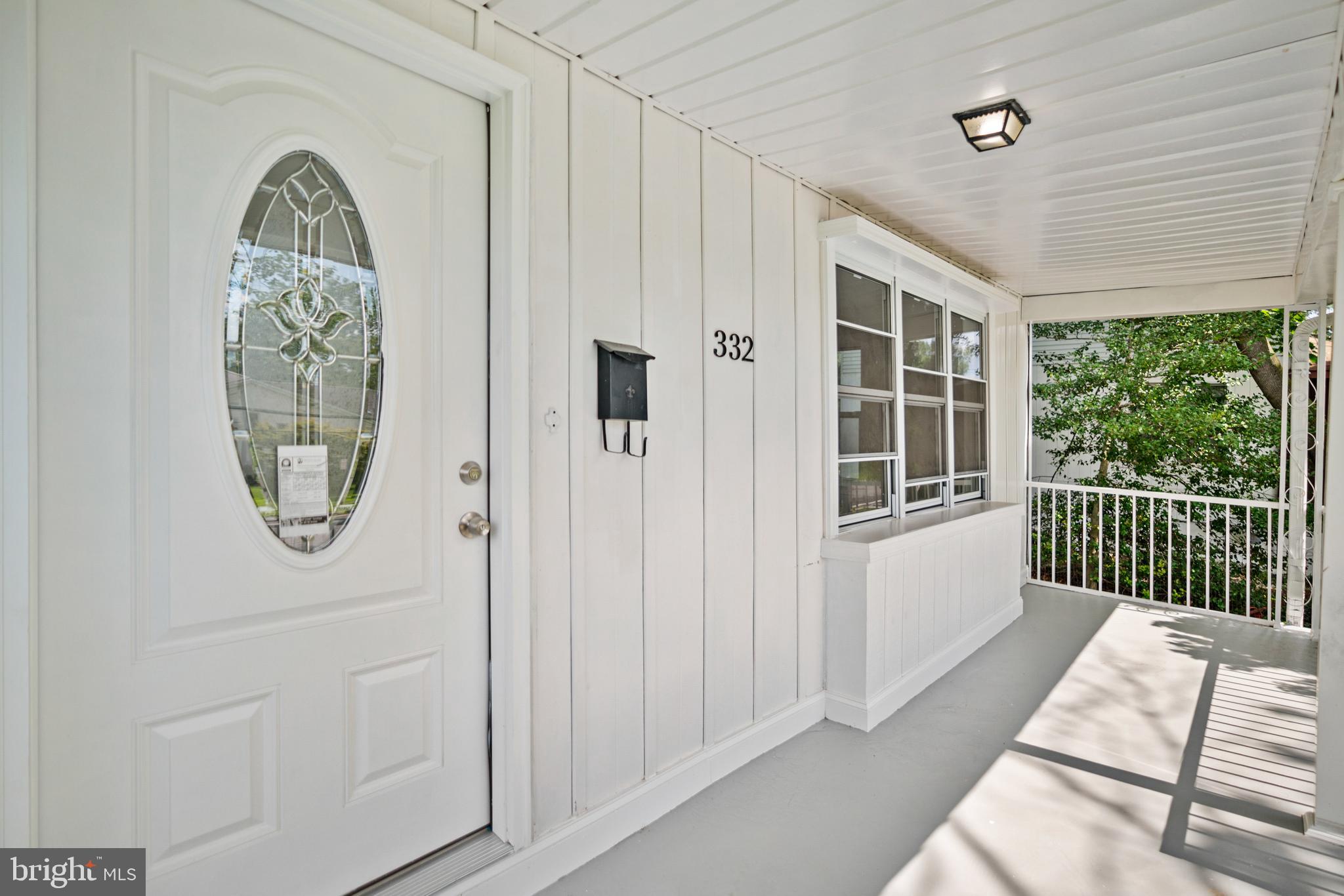 332 E LINDEN AVENUE
