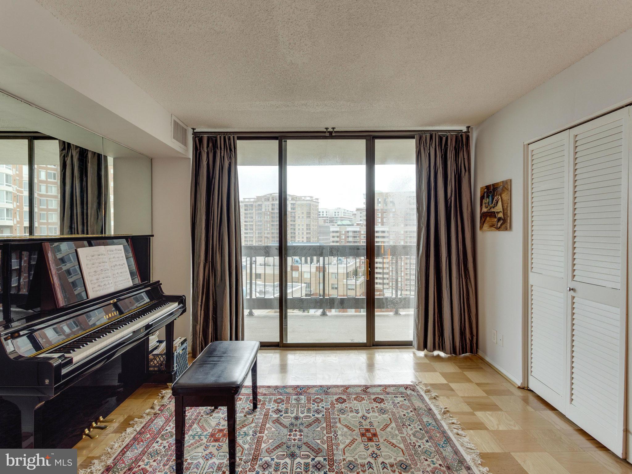 TOWER VILLAS - Residential Lease