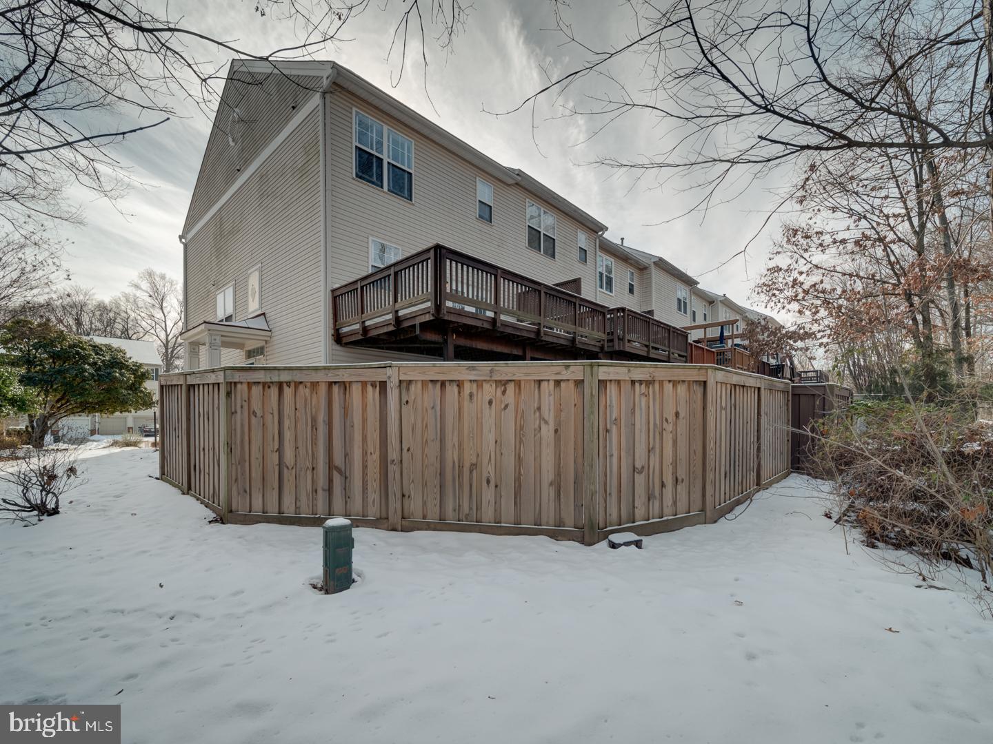 SIGNATURE AT BROADLANDS - Residential