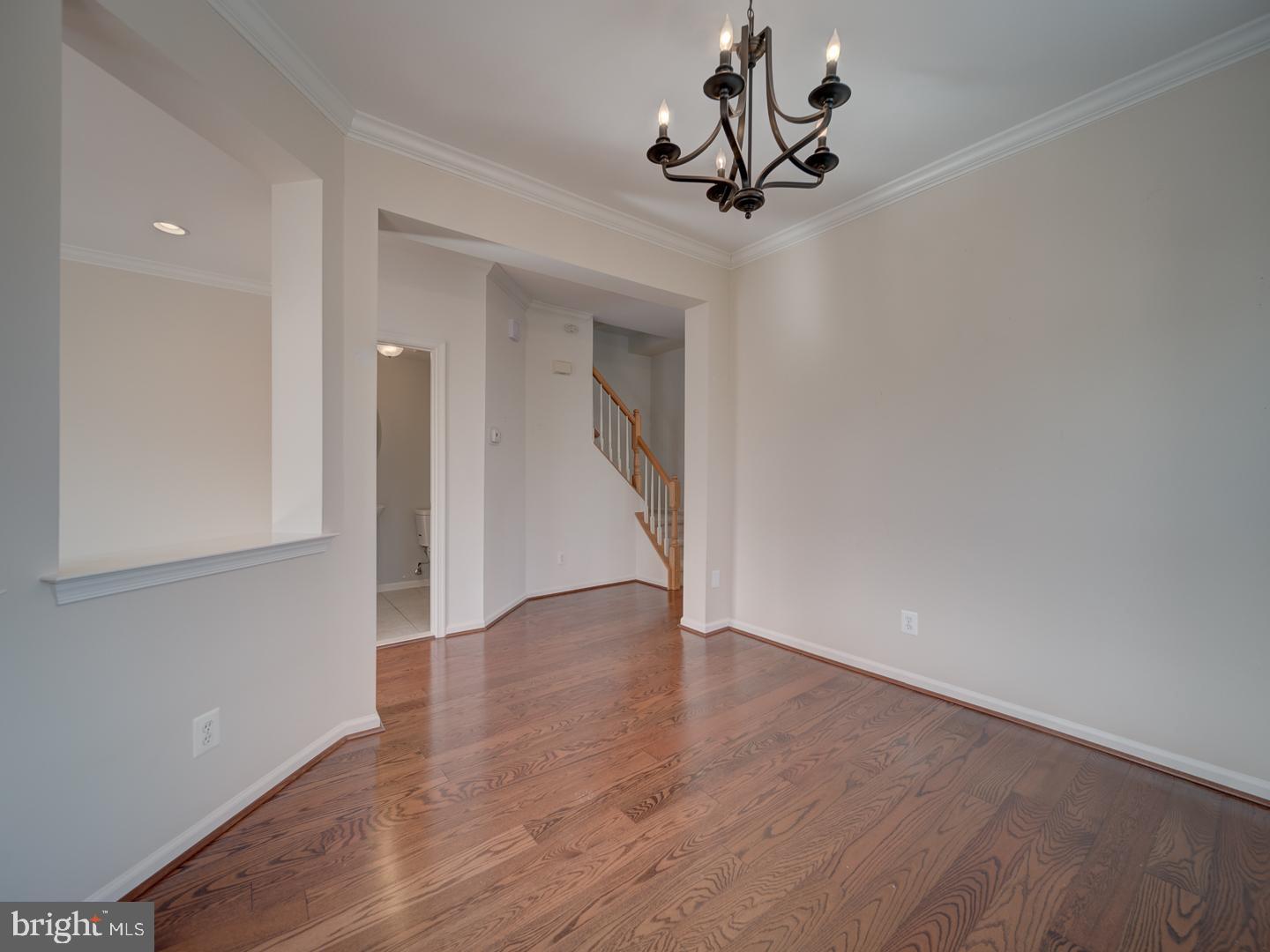 SIGNATURE AT BROADLANDS - Residential