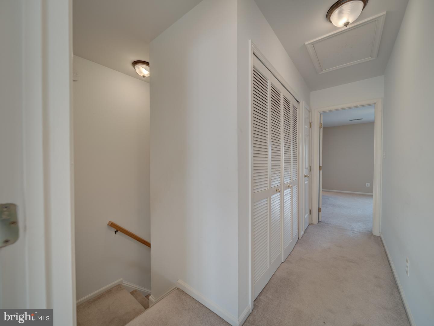 SIGNATURE AT BROADLANDS - Residential