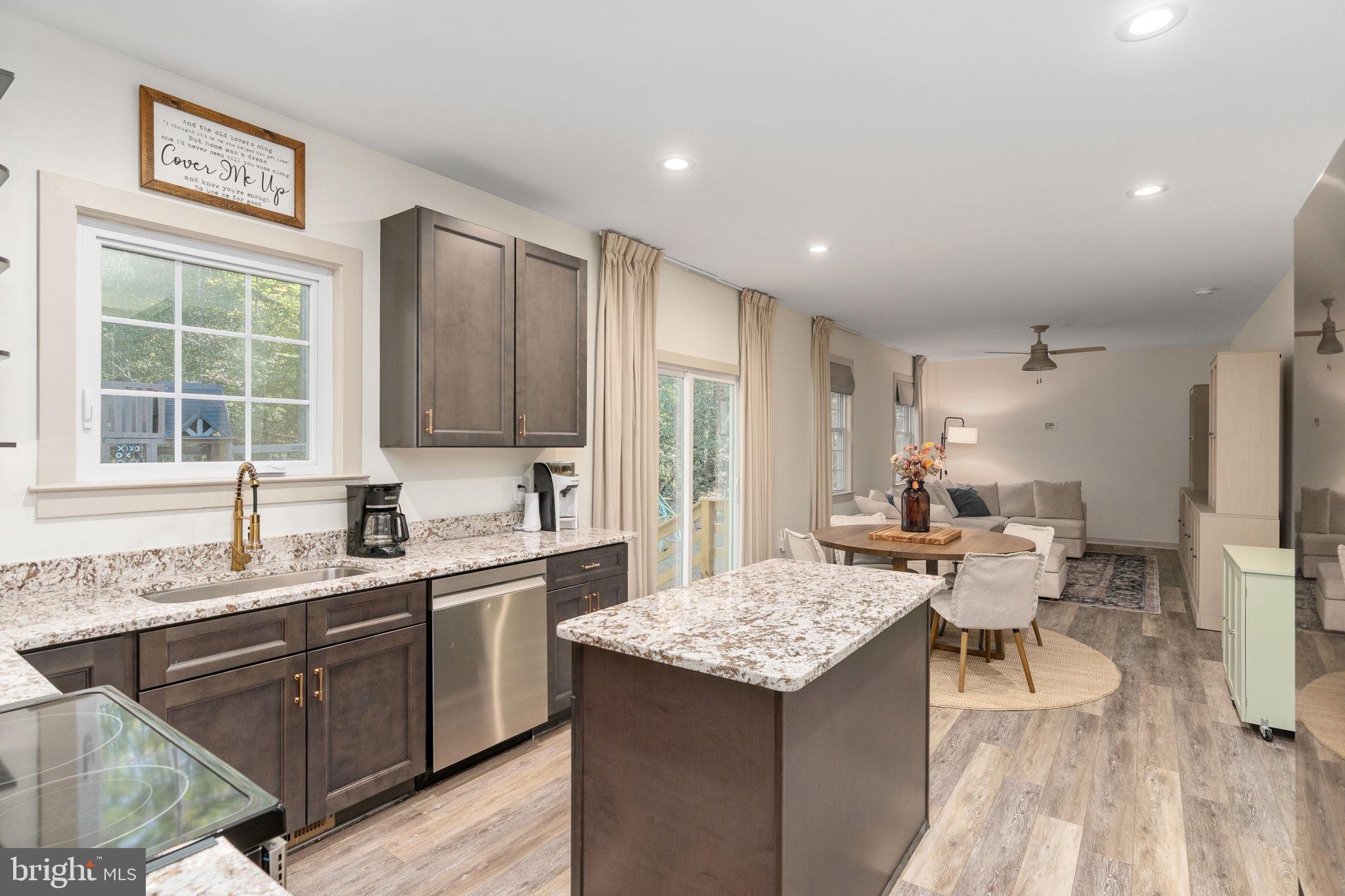 9605 PEPPERTREE