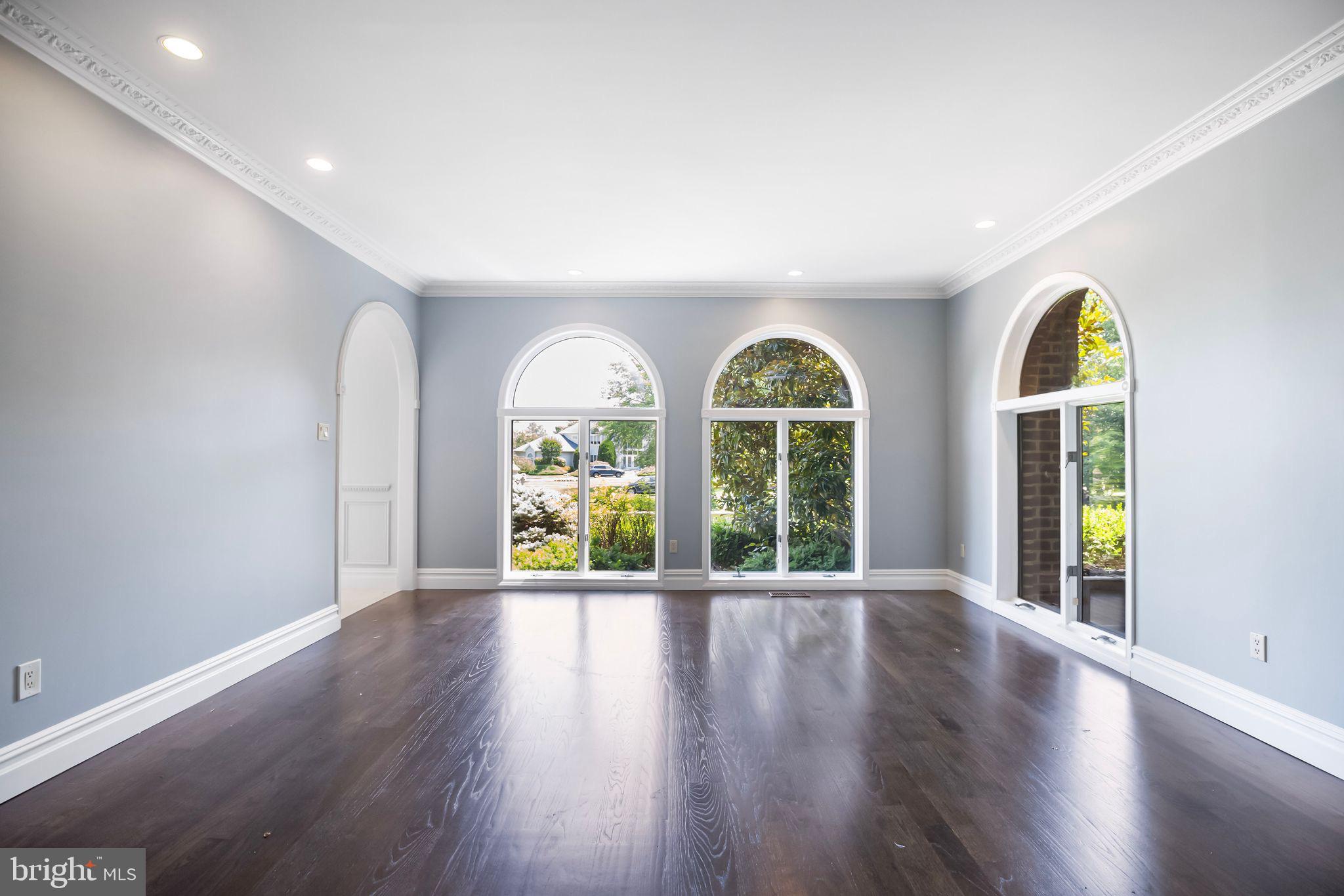 712 KIMBERLY DRIVE