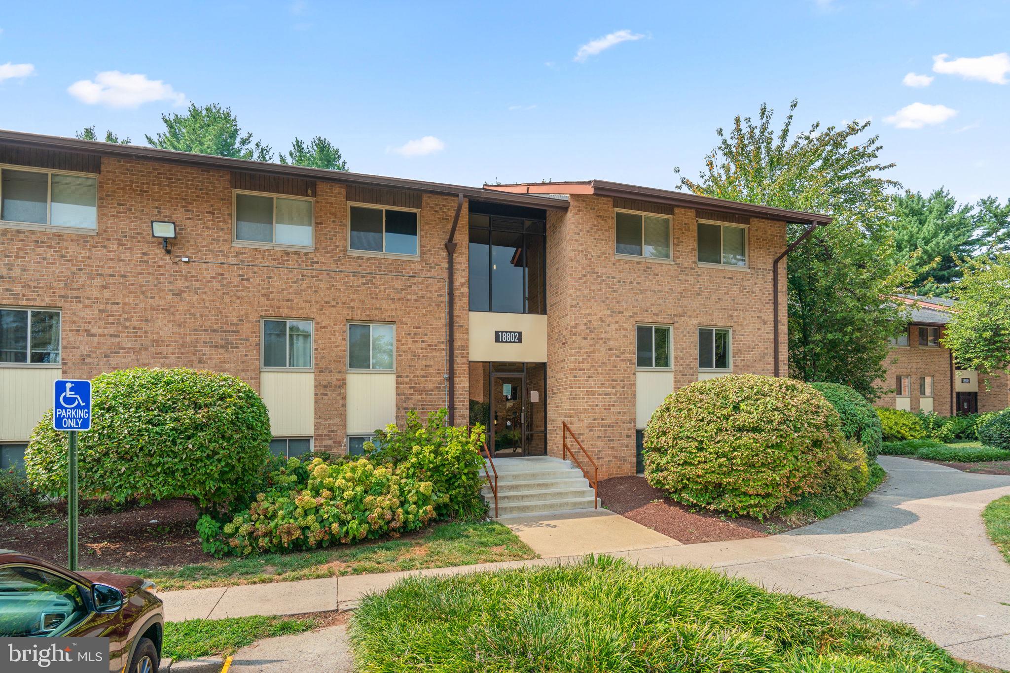18802 WALKERS CHOICE ROAD 4