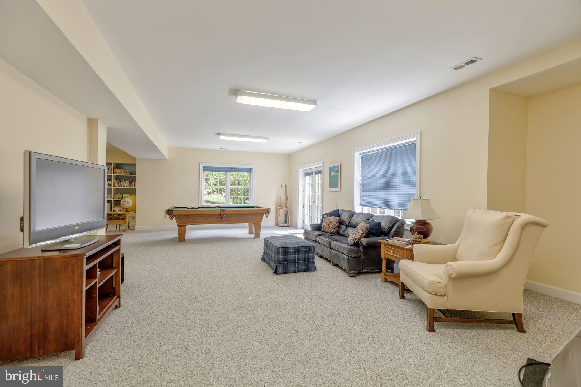 LANGLEY FOREST - Residential