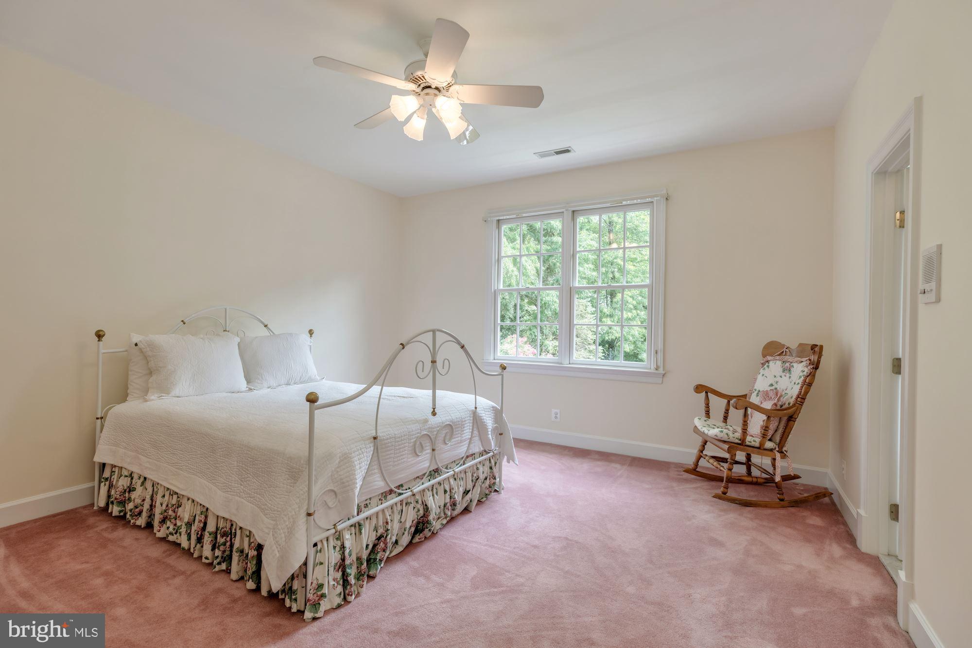 LANGLEY FOREST - Residential