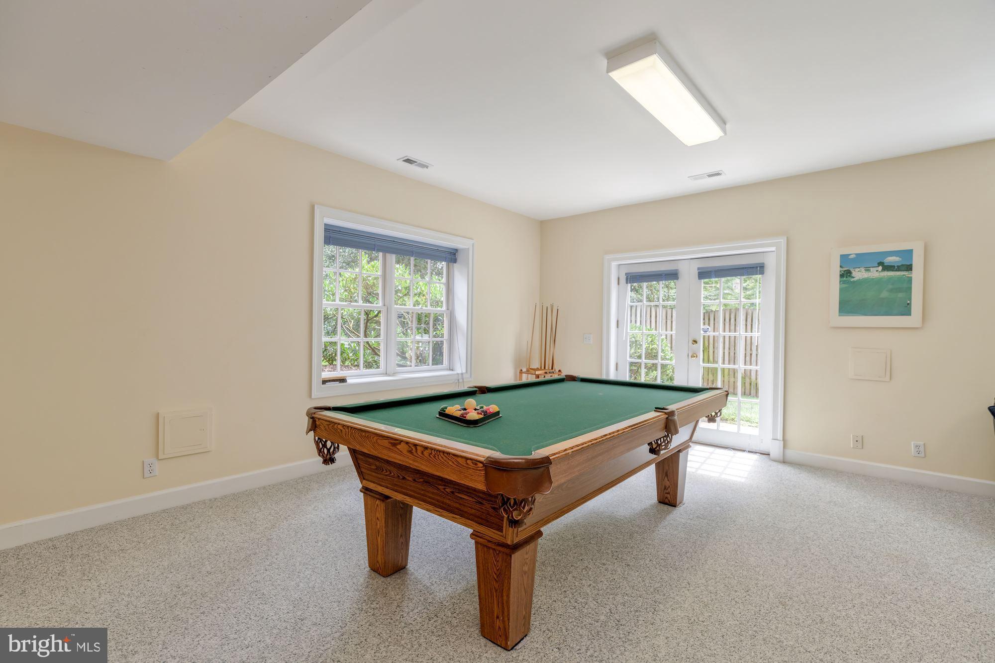 LANGLEY FOREST - Residential