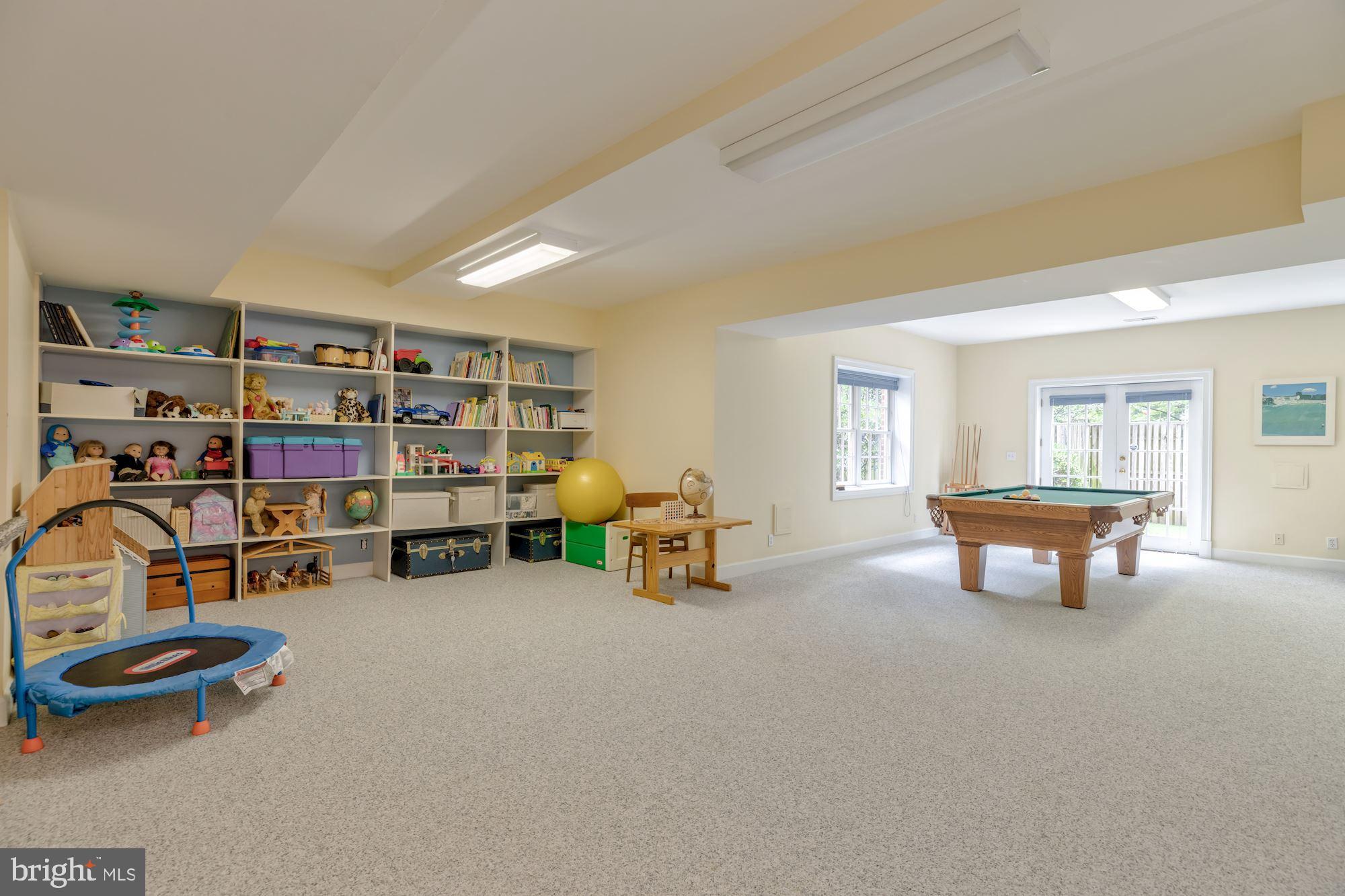 LANGLEY FOREST - Residential