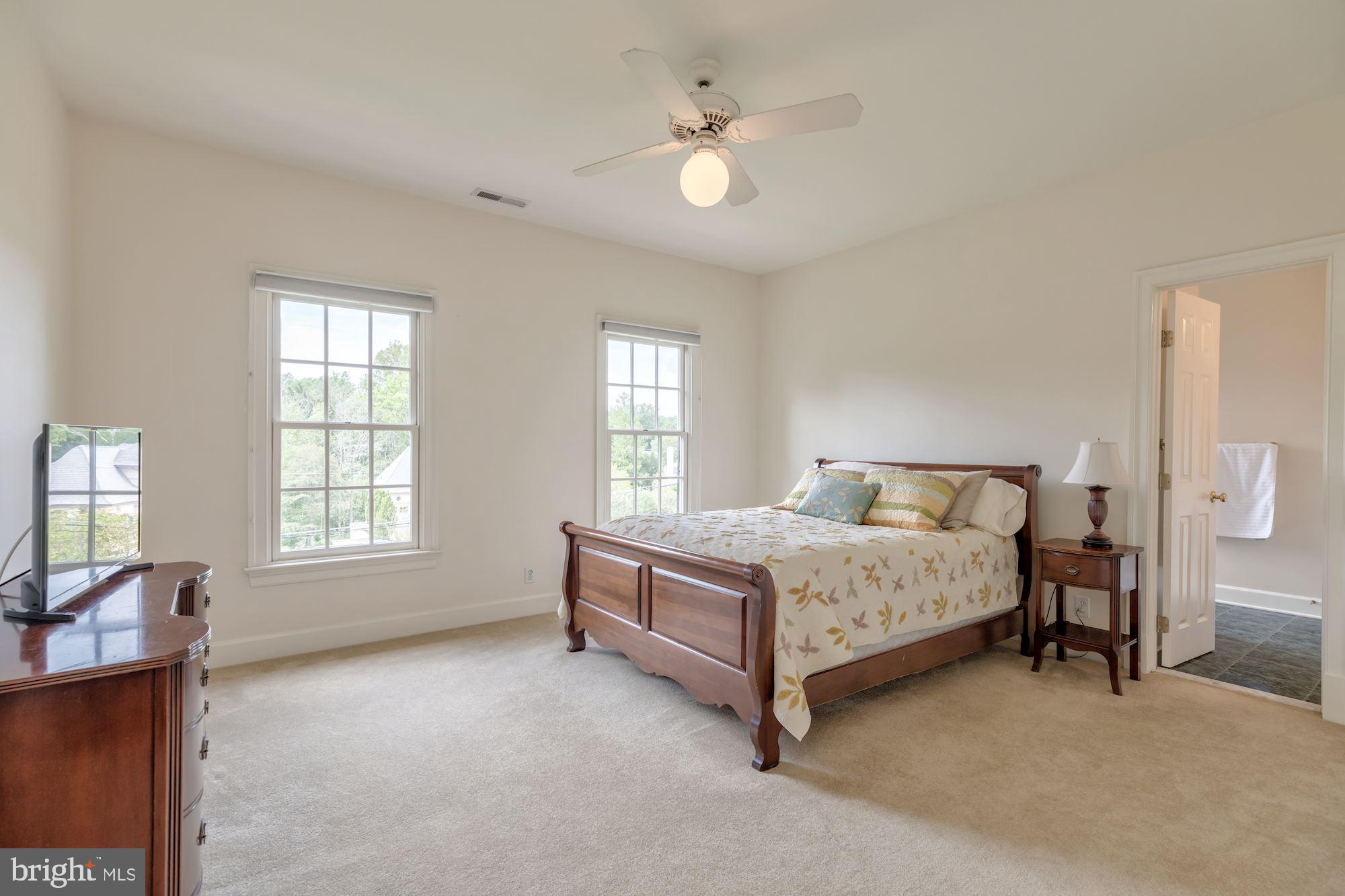 LANGLEY FOREST - Residential