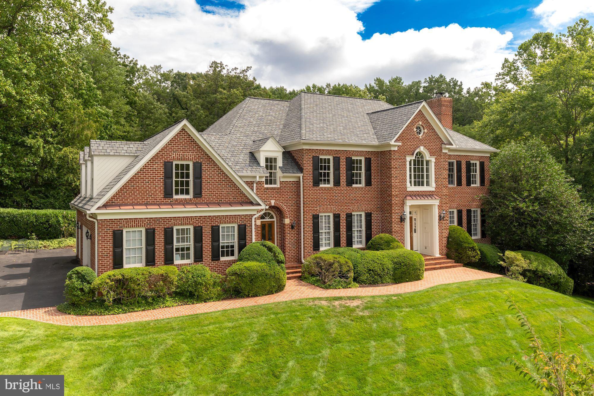 LANGLEY FOREST - Residential