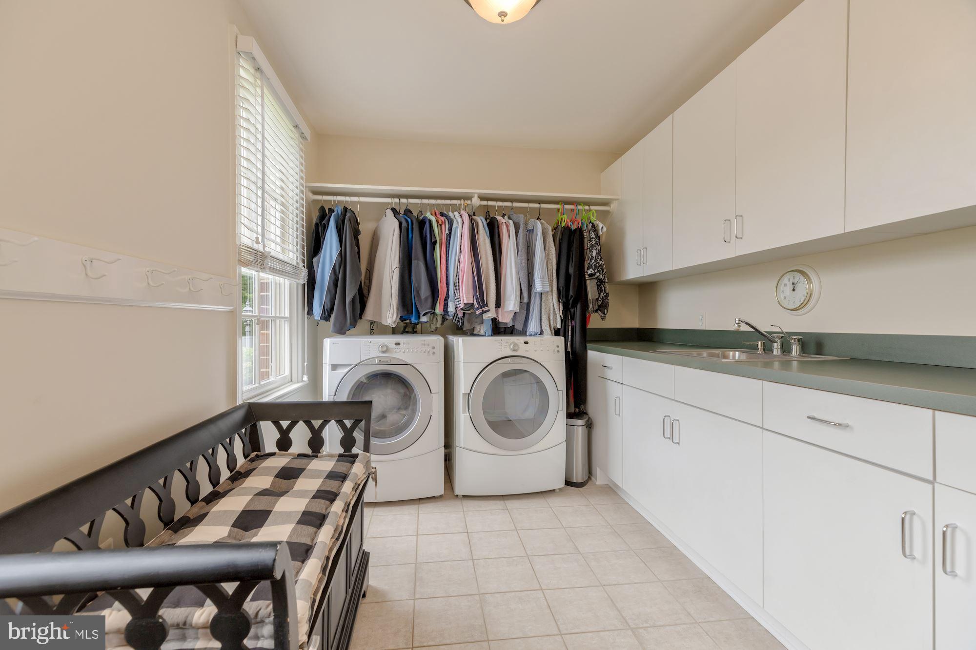 LANGLEY FOREST - Residential