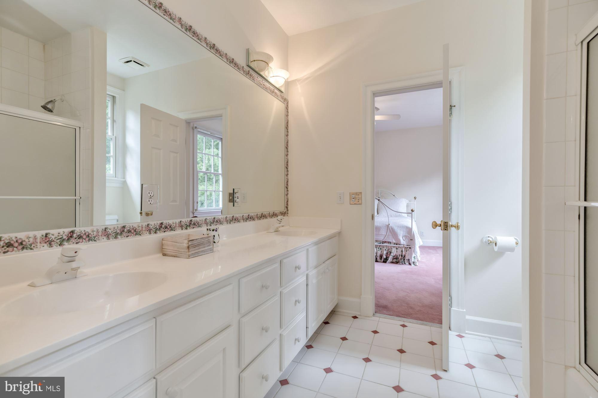 LANGLEY FOREST - Residential