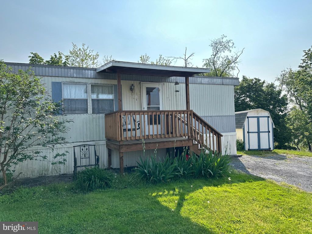 Photo of 16 VISTA LN, MANHEIM, PA 17545 (MLS # PALA2035002)