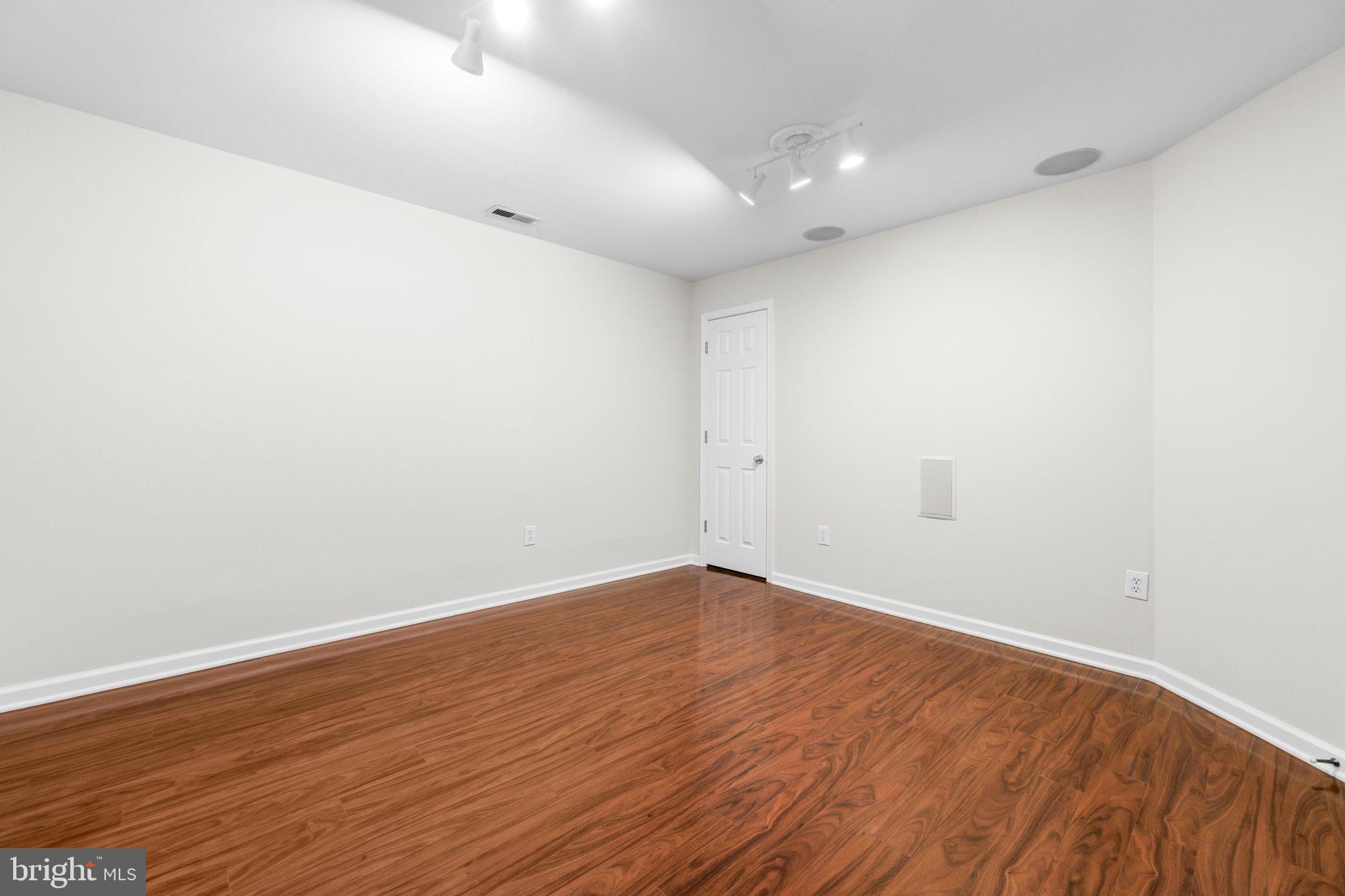 ST MARGARETS LANDING - Residential