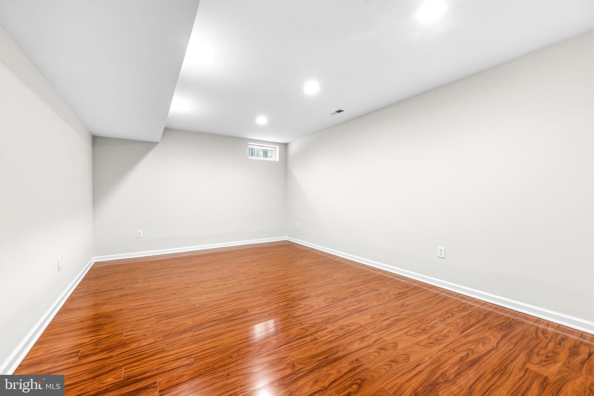 ST MARGARETS LANDING - Residential