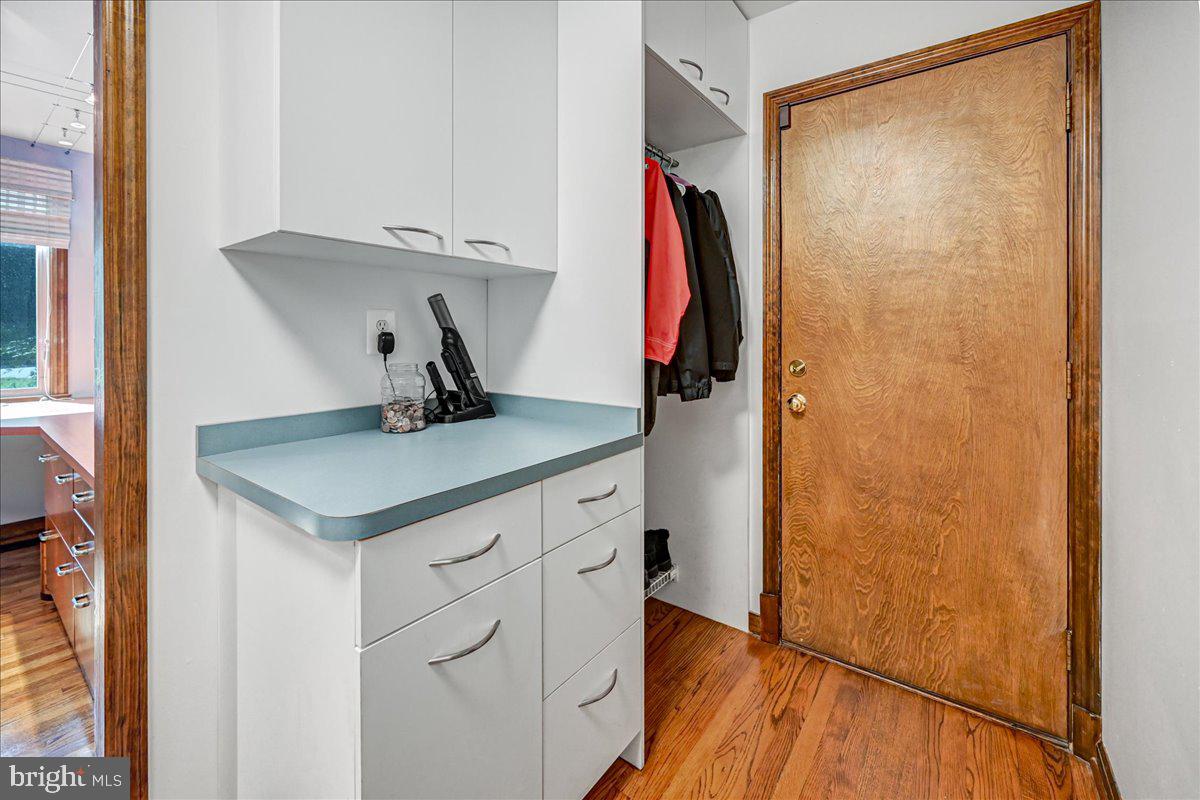 DORSEY HALL - Residential