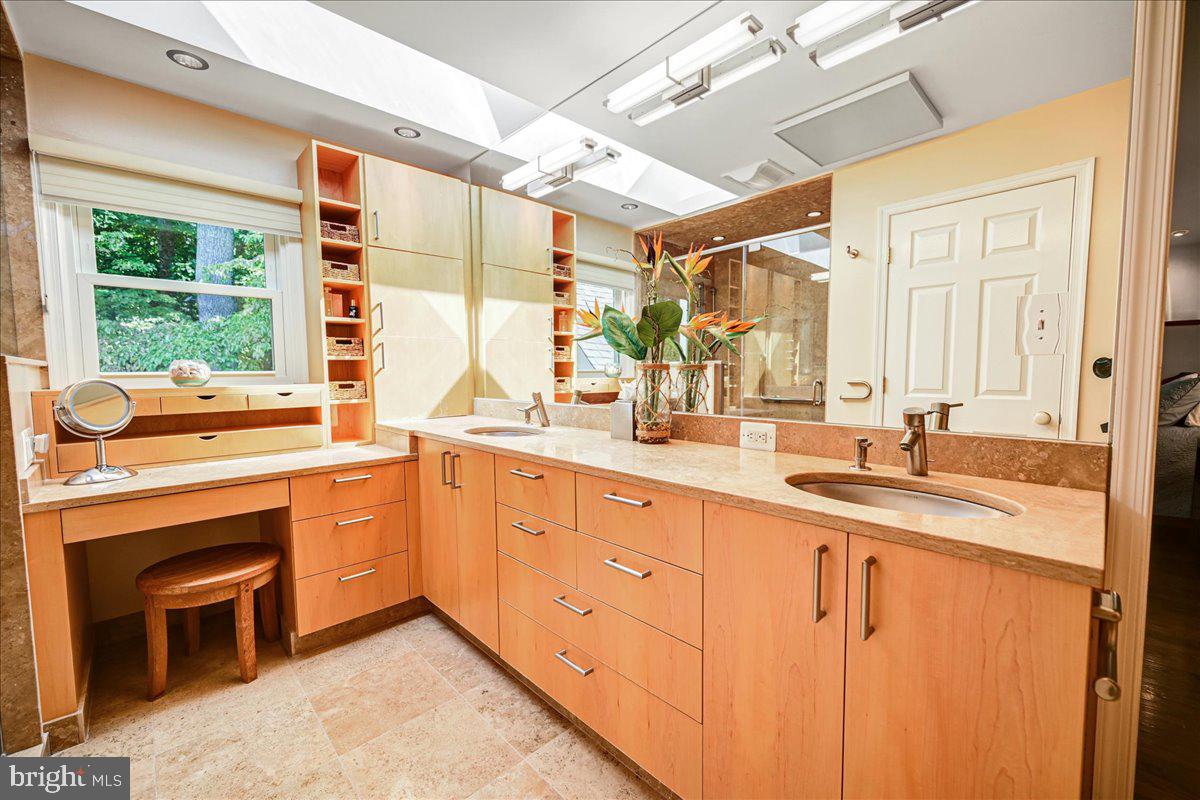 DORSEY HALL - Residential