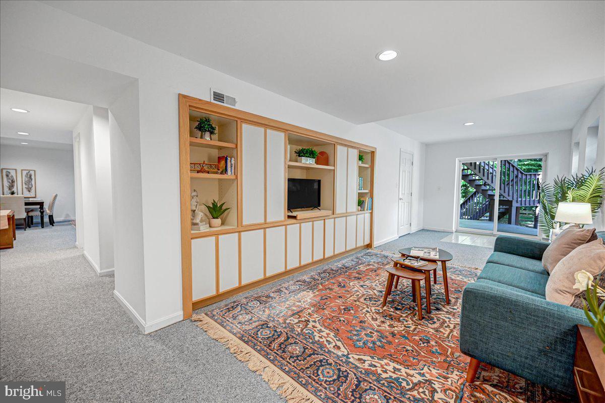 DORSEY HALL - Residential