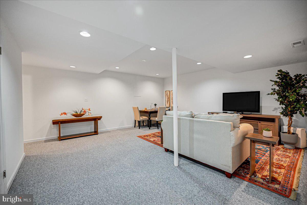 DORSEY HALL - Residential