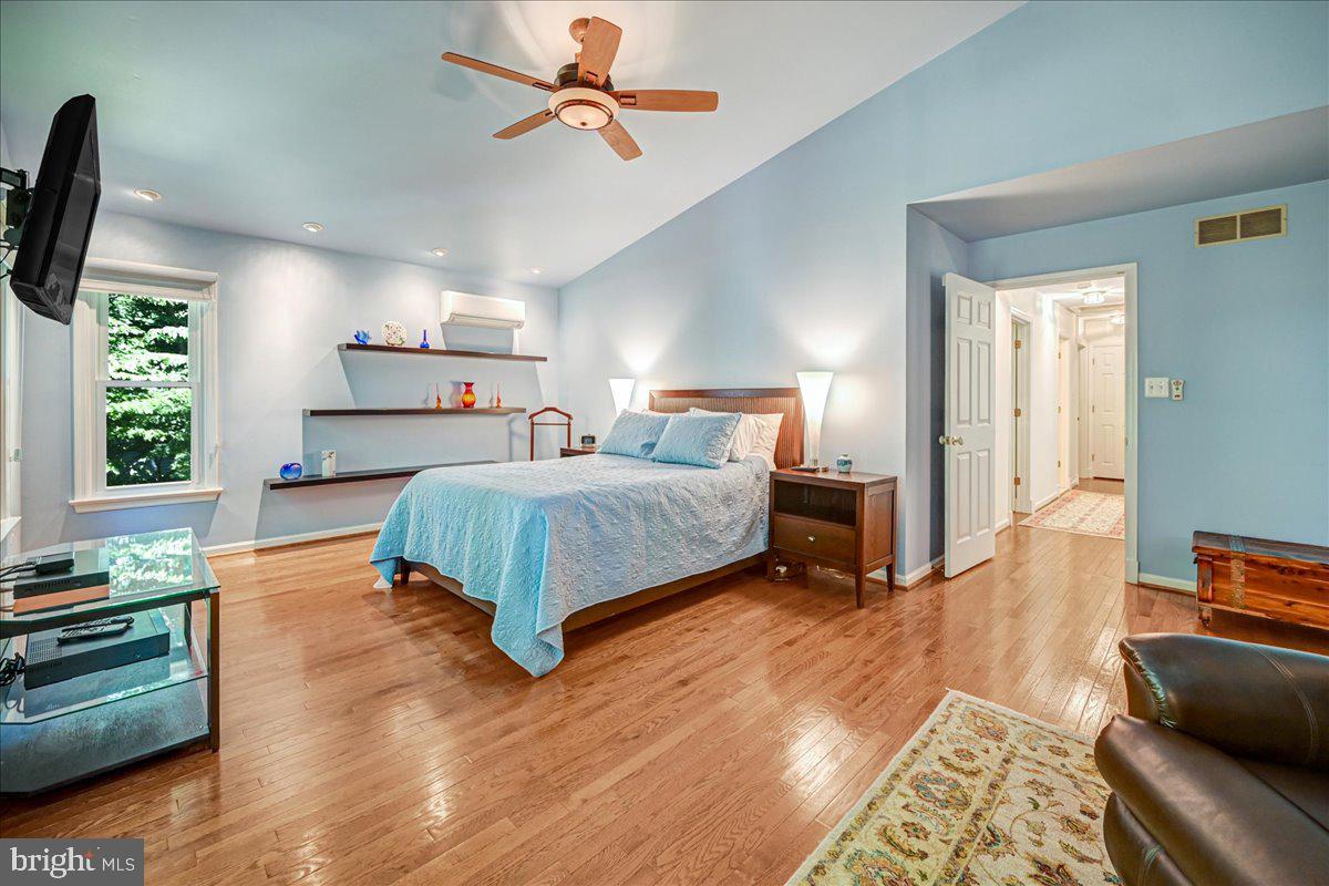 DORSEY HALL - Residential