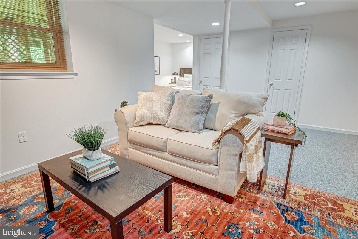 DORSEY HALL - Residential