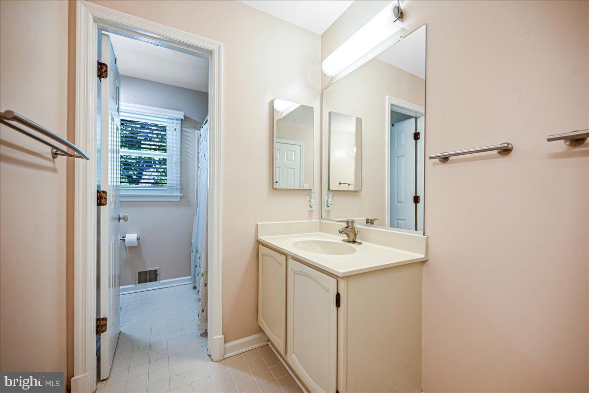 DORSEY HALL - Residential