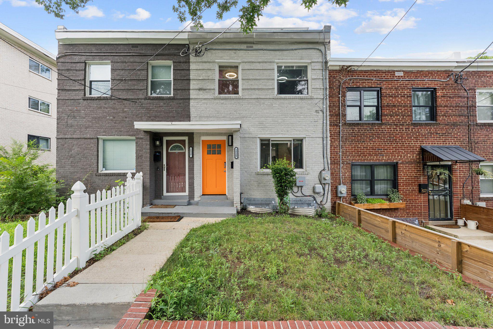 1525 MORRIS ROAD SE