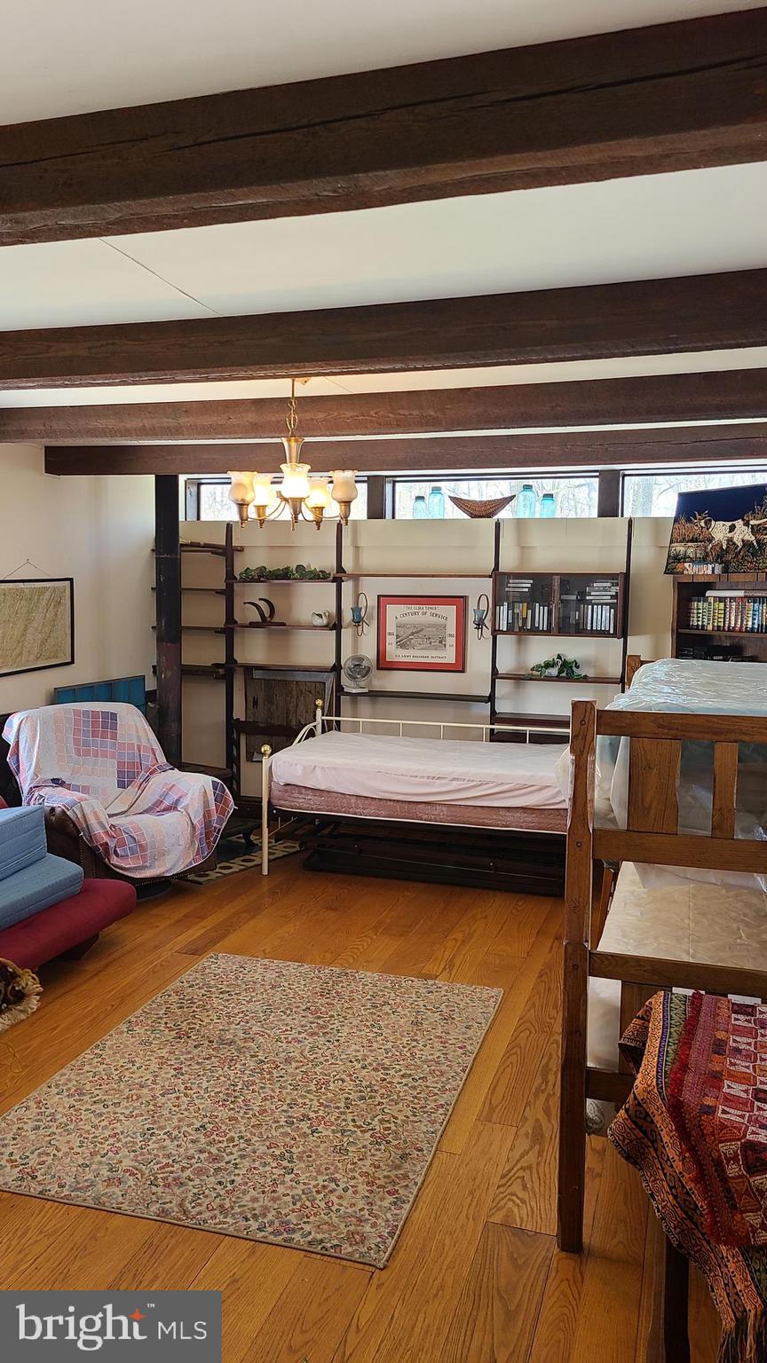 HIDDEN VALLEY - Residential