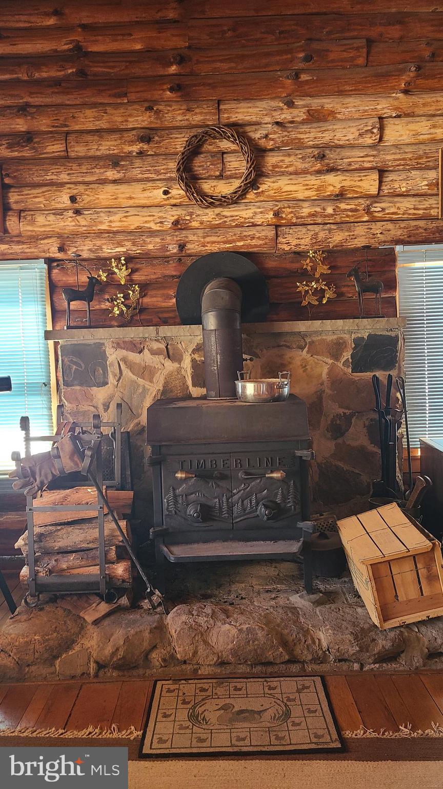 HIDDEN VALLEY - Residential