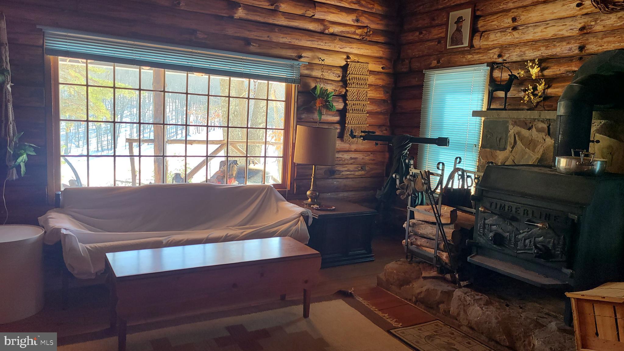 HIDDEN VALLEY - Residential