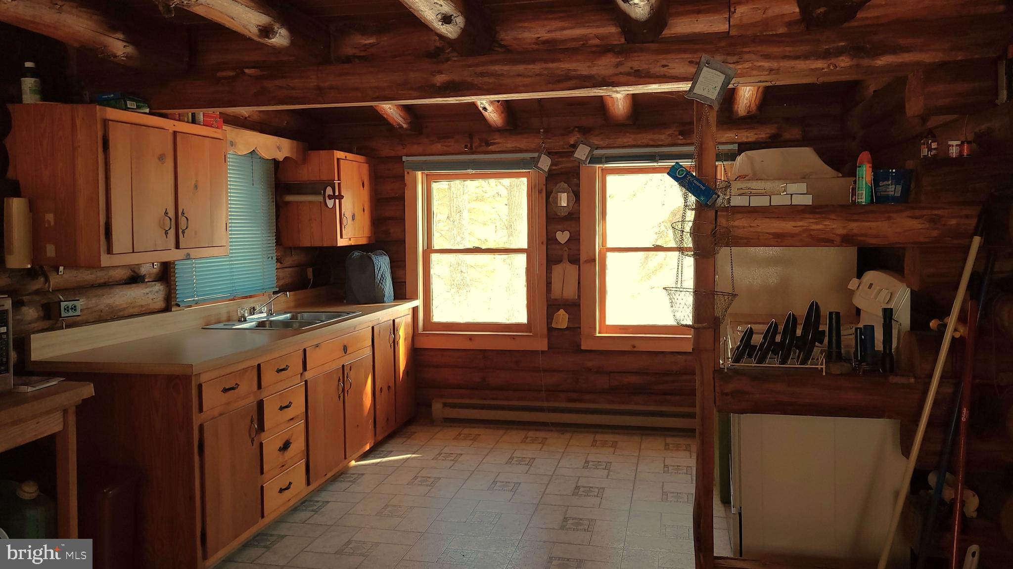 HIDDEN VALLEY - Residential