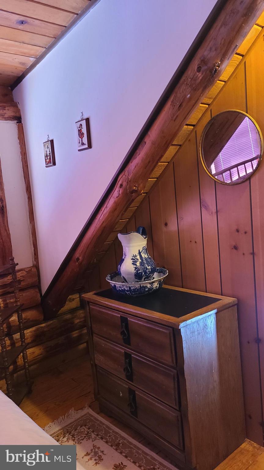 HIDDEN VALLEY - Residential