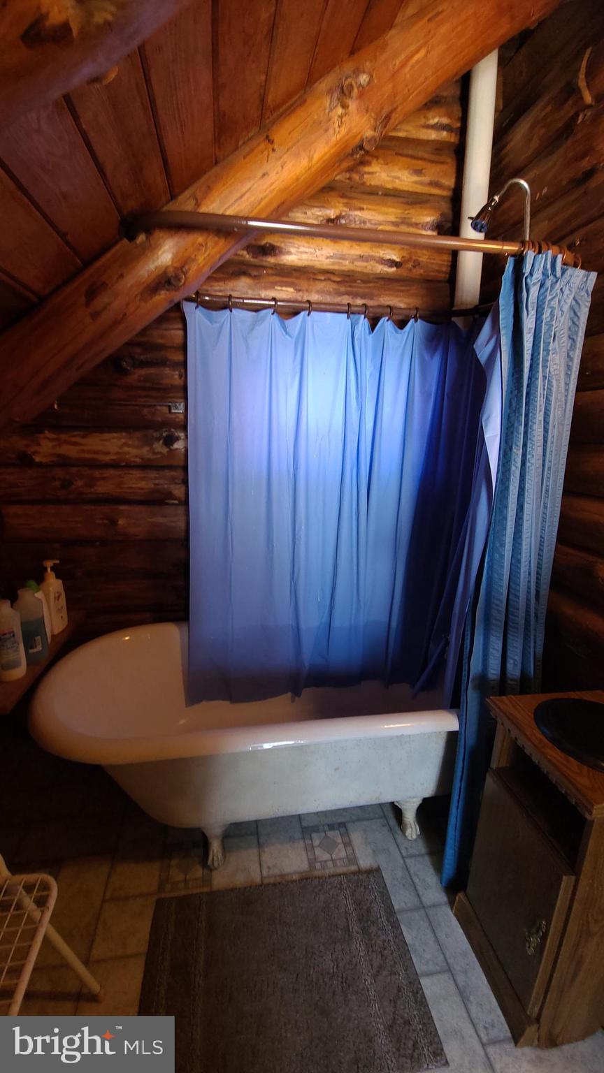 HIDDEN VALLEY - Residential