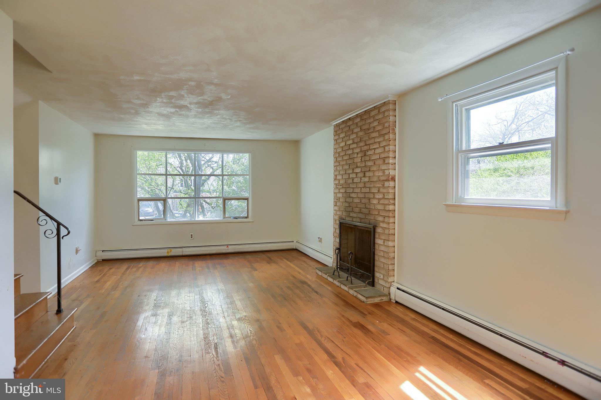 DELBROOK MANOR - Residential