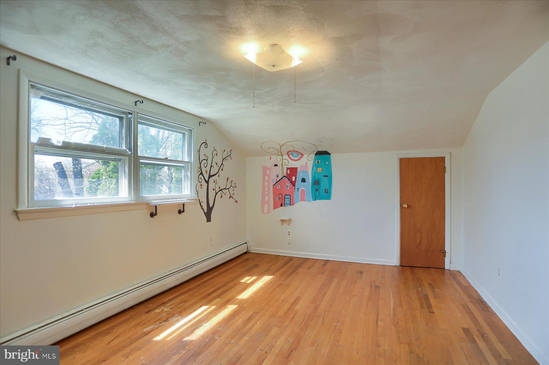 DELBROOK MANOR - Residential