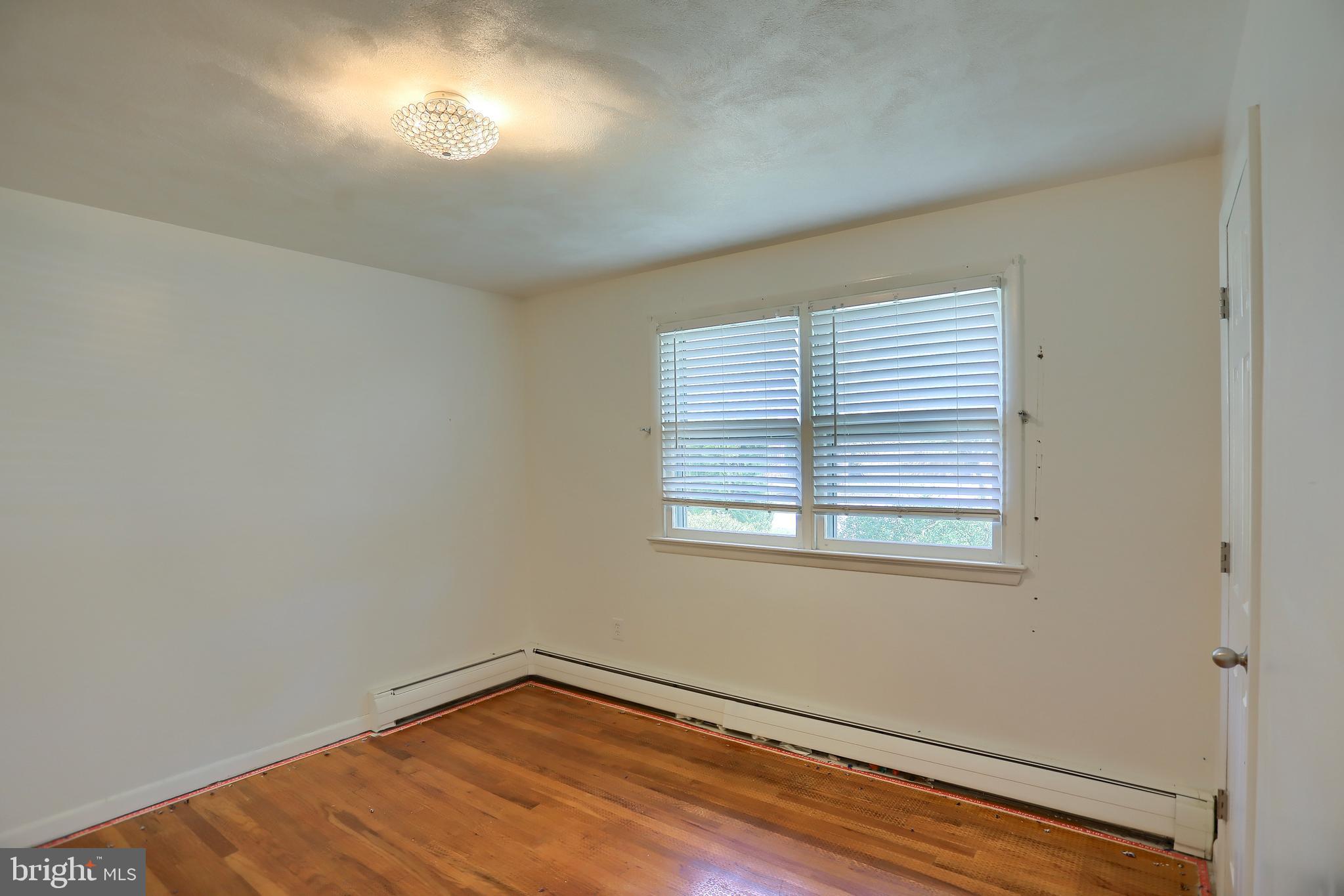 DELBROOK MANOR - Residential