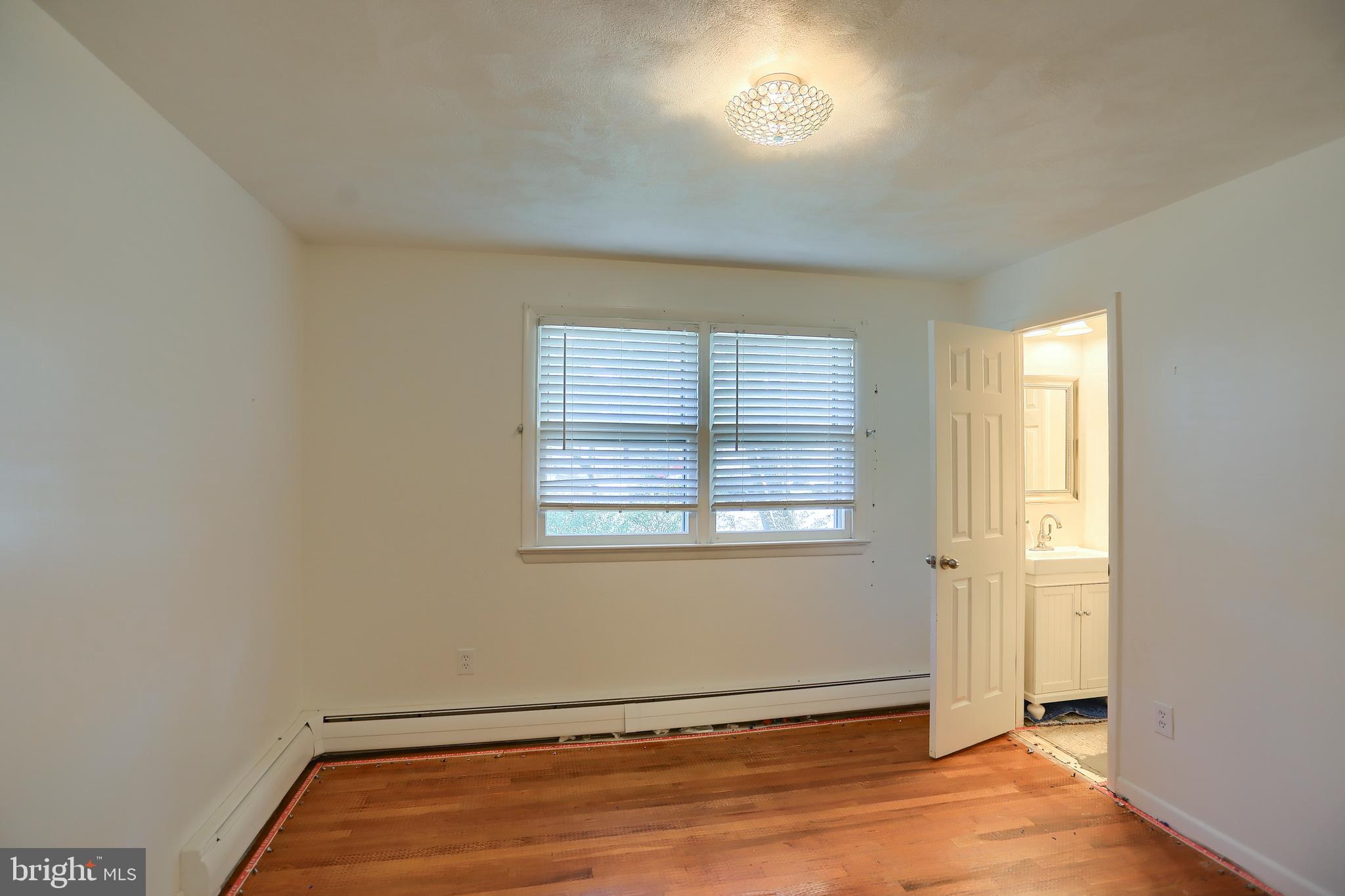 DELBROOK MANOR - Residential