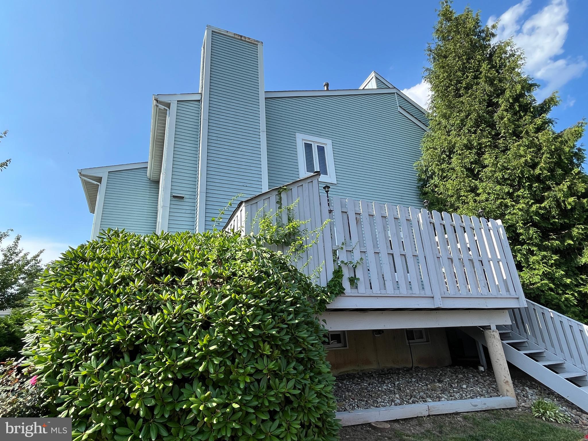 73 HILLCROFT WAY