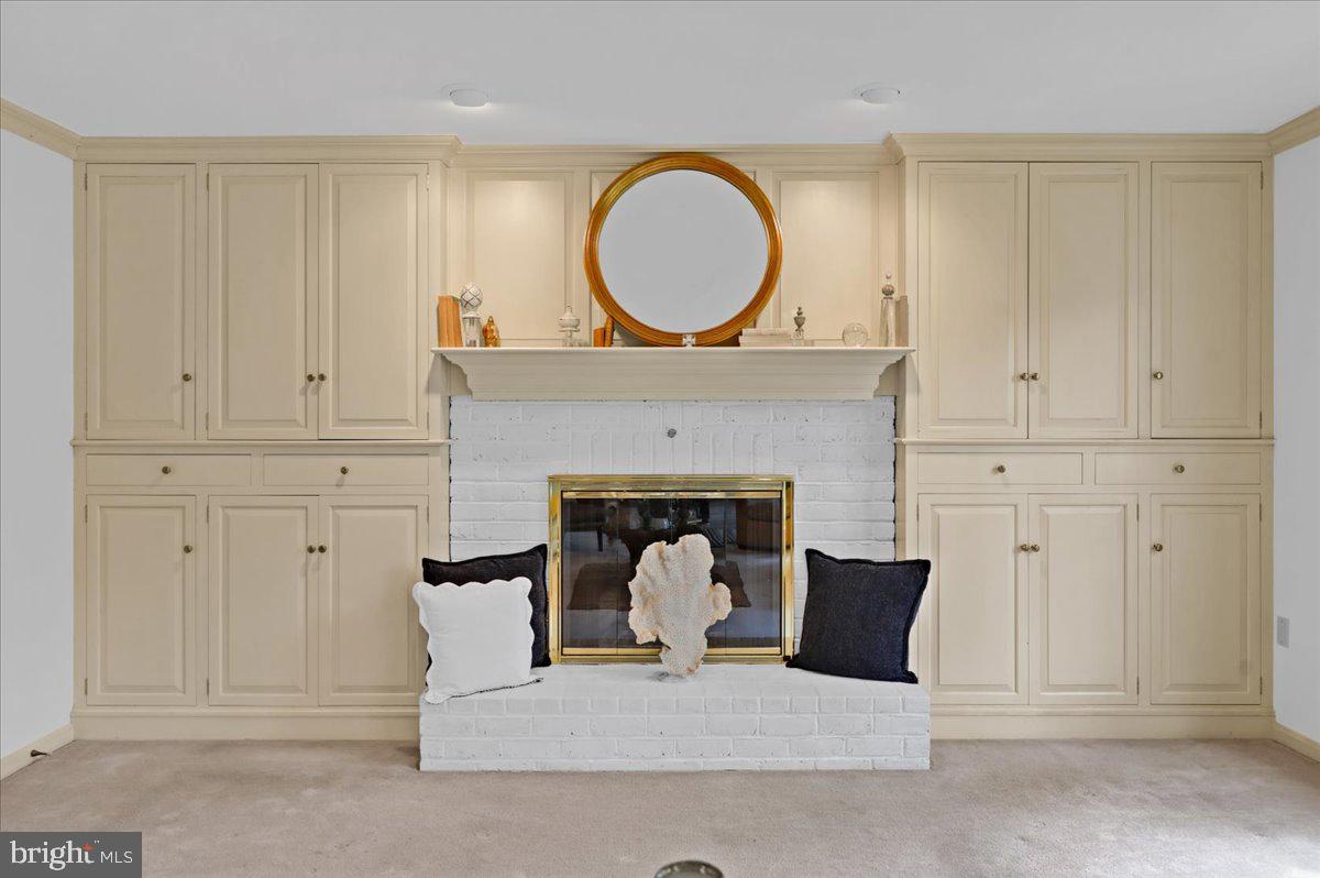 QUAIL HOLLOW - Residential