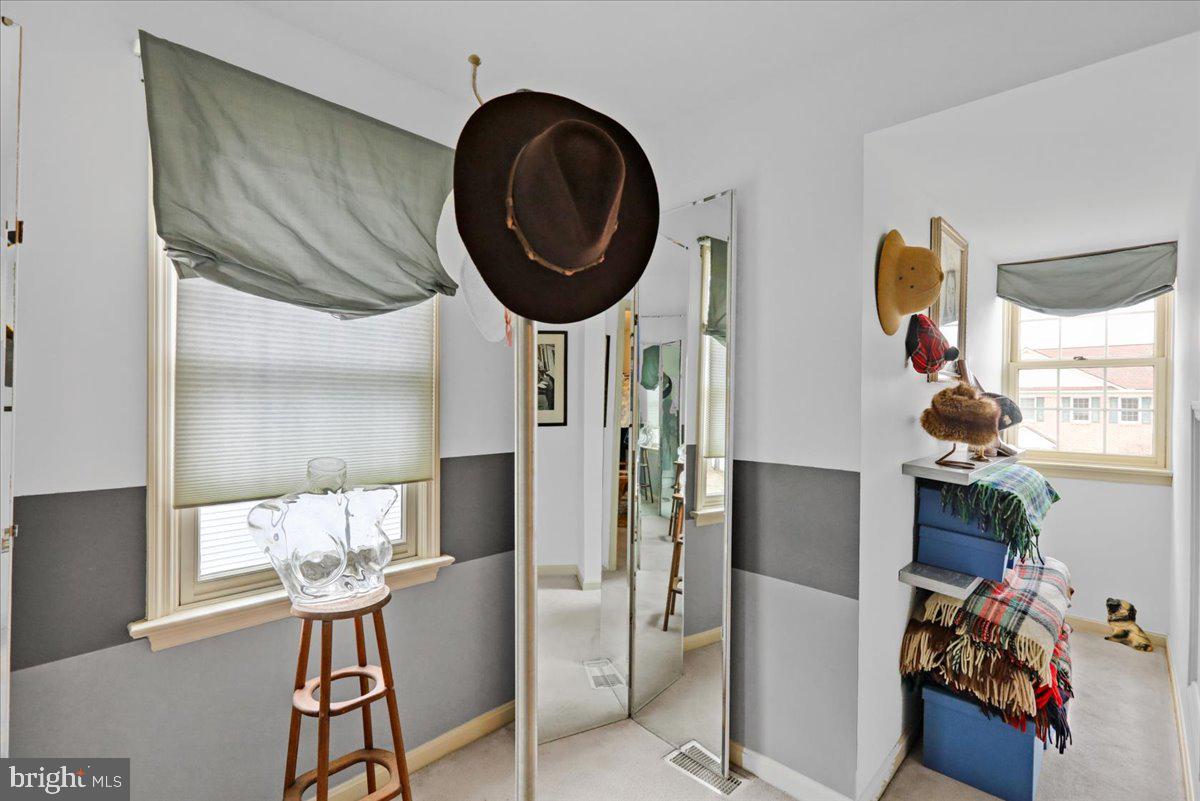 QUAIL HOLLOW - Residential