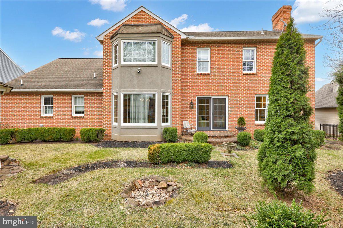 14 W KESTREL DRIVE