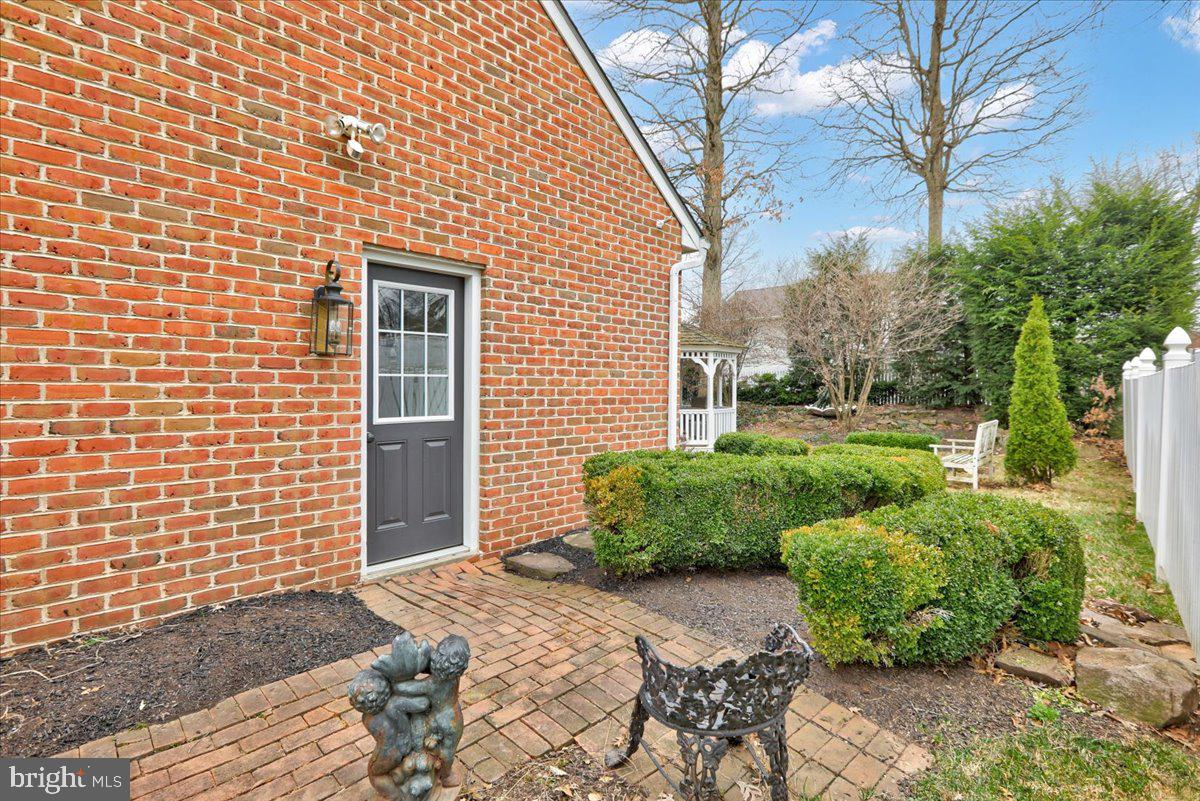 QUAIL HOLLOW - Residential