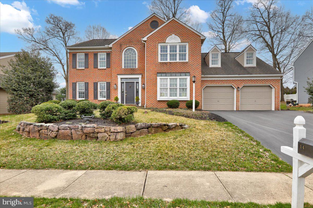 QUAIL HOLLOW - Residential