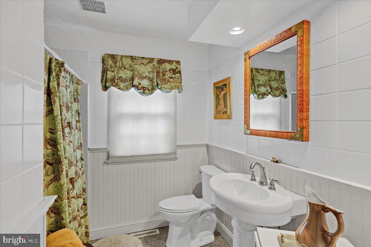 QUAIL HOLLOW - Residential