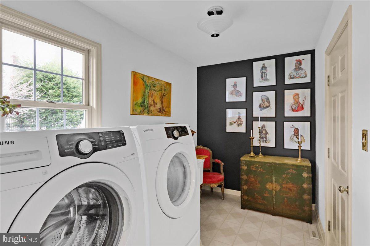 QUAIL HOLLOW - Residential