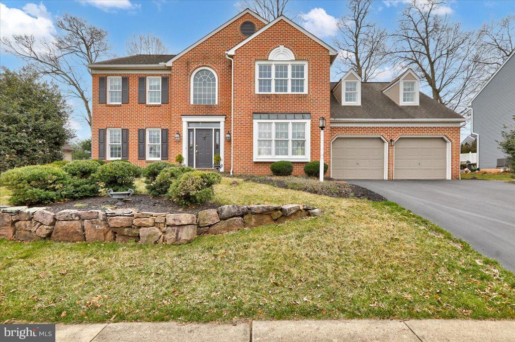 Photo of 14 W Kestrel Drive, DENVER, PA 17517 (MLS # PALA2066570)